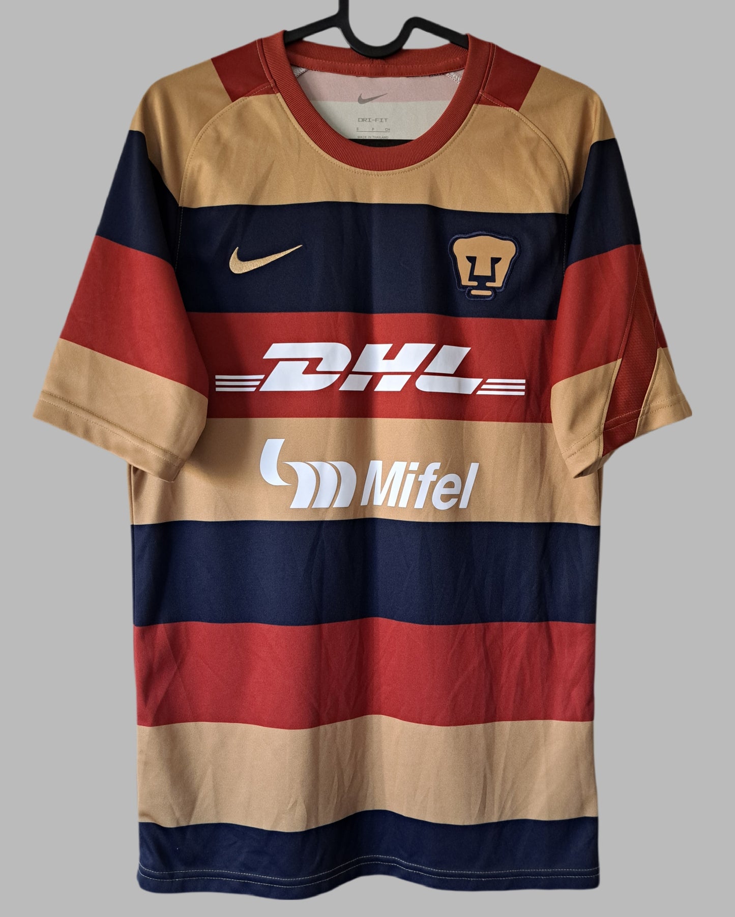 Pumas UNAM 2021-22 Pre-Match Shirt